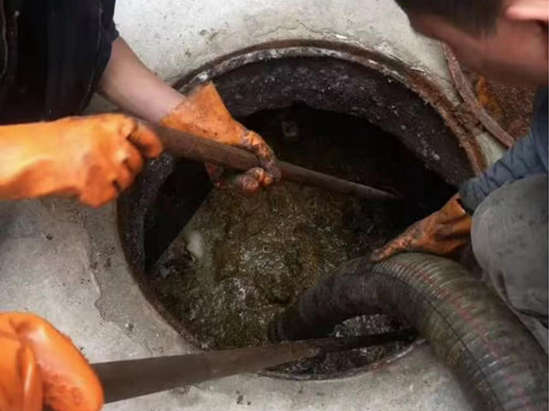 岚皋清理化粪池时如何避免沼气的危害?